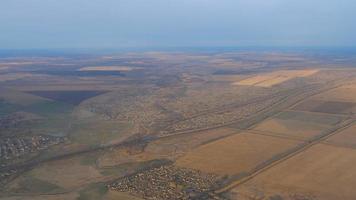 luchtfoto van vertrekkend vliegtuig video