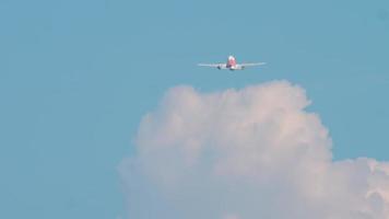 Flugzeugaufstieg, Rückansicht video