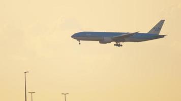 klm boeing 777 se aproximando video