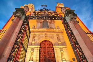 Entrance of Basilica of Our Lady of Guanajuato Basilica de Nuestra Senora de Guanajuato