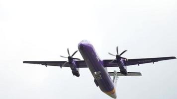 avion à hélice flybee vole video