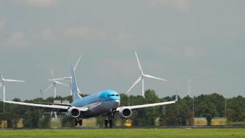 boeing 737 di atterraggio di klm video