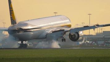 Jet Airways Boeing 777 nähert sich video