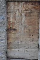 puerta de madera antigua foto