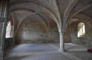 Ruinas de la abadía de San Galgano en Chiusdino foto