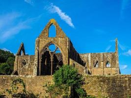 HDR Tintern Abbey Abaty Tyndyrn in Tintern photo