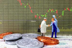 The little traders are making commitment in stock market. photo