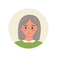 avatar anciana de cabello gris con gafas estilo de dibujos animados. imagen de abuela linda de personaje para chat, foro, publicidad, servicios sociales para ayudar a los jubilados. ilustración vectorial, plano vector