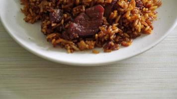 Nasi Goreng - Gebratener Reis mit Schweinefleisch nach indonesischer Art - asiatische Küche video