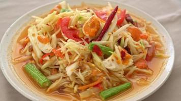 Som Tum - Thai Spicy green papaya salad with salty eggs - Asian food style video