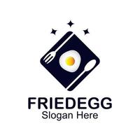 plantilla de logotipo de huevo frito. diseño vectorial de desayuno matutino. logotipo de comida rápida y romero vector