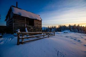 cottage in the mountains photo