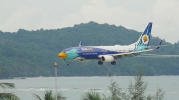 Airplane Nok Air landing in the rain video