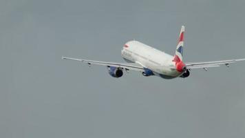 British Airways Airbus A321 avgår video