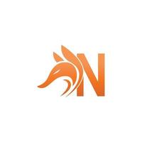 combinación de icono de cabeza de zorro con diseño de icono de logotipo de letra n vector