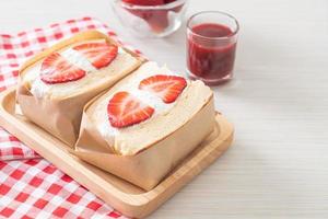 pancake sandwich strawberry fresh cream photo