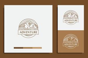 diseño de logotipo de aventura, con icono de montañas y árboles vector