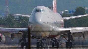 Close-up, Boeing 747 Rossiya video