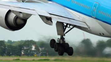 klm boeing 777 départ video