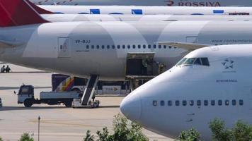 Boeing 747 Thai Airways video