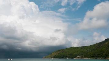 Wolkengebilde im Zeitraffer, Phuket video