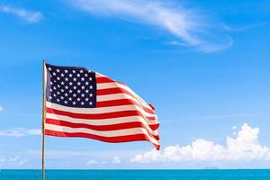 bandera de estados unidos de américa usa ondeando en el viento foto