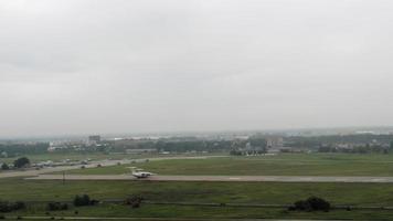 vue à la première personne, décollage de l'avion video