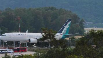 Boeing 737 seda aproximação aérea video
