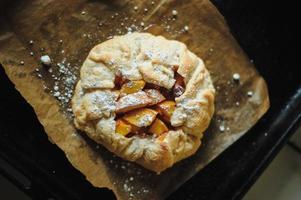 pie with peaches photo