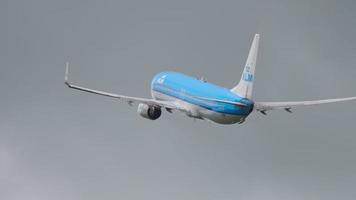 Boeing 737 KLM departure video