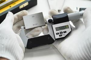 Digital micrometers and digital vernier calipers perform calibration on block grades,Gauge Blocks Precision Metric photo