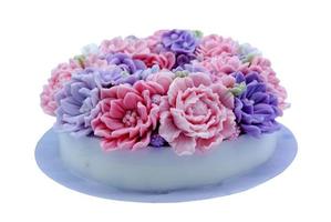 pastel de flores de gelatina rosa aislado en fondo blanco, pastel de gelatina de primer plano, diseño de comida, diseño de postre foto