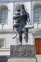 san francisco, california, estados unidos, 2011. estatua del rey asurbanipal foto