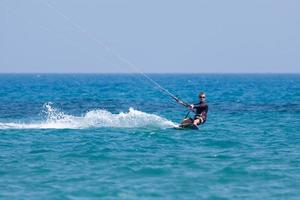 Avdimou, Chipre, Grecia, 2009. Kitesurf foto