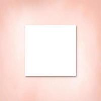 papel blanco en blanco para maqueta con fondo rosa pastel grunge, papel tapiz de estilo minimalista vector