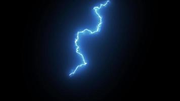 meerdere blikseminslagen 's nachts, set van prachtige blikseminslagen op zwarte background.ws verlichtingsstaking over Lake Michigan 's nachts, blikseminslagen vanuit donkere wolken video