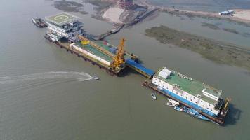 Ocean and barge photography picture photo