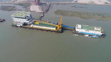 Ocean and barge photography picture photo