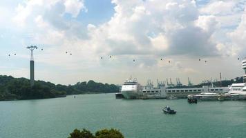 navire océanique au centre de croisière de singapour video