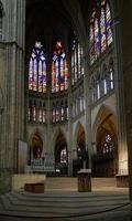 metz, francia, 2015. vista interior de la catedral de saint-etienne foto