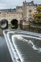 baño, somerset, 2015. vista del puente pulteney foto