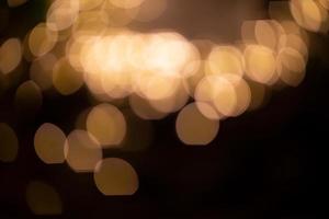 Fondo de bokeh de luz de Navidad borrosa abstracta. foto