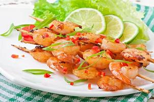 Shrimp sauteed in garlic and soy caramel photo