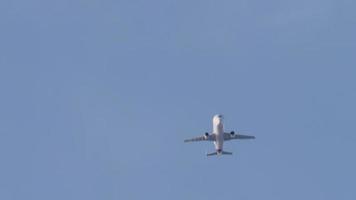 Cargo plane Beluga flies video