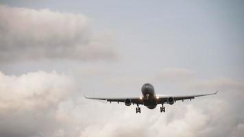 Vuelo en avión a cámara súper lenta video