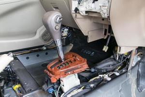 Repair a gear shift and knob, gear shift removing photo