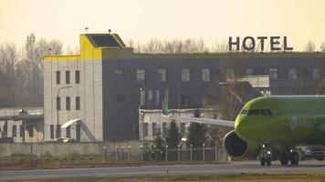 S7 airlines on the runway video