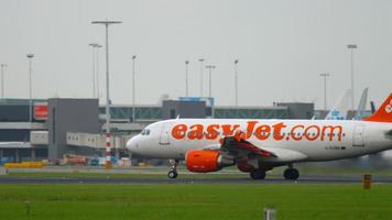 EasyJet Airbus A319 departure video