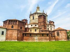 HDR San Lorenzo church, Milan photo