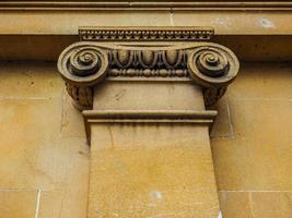 HDR Ionic capital detail photo